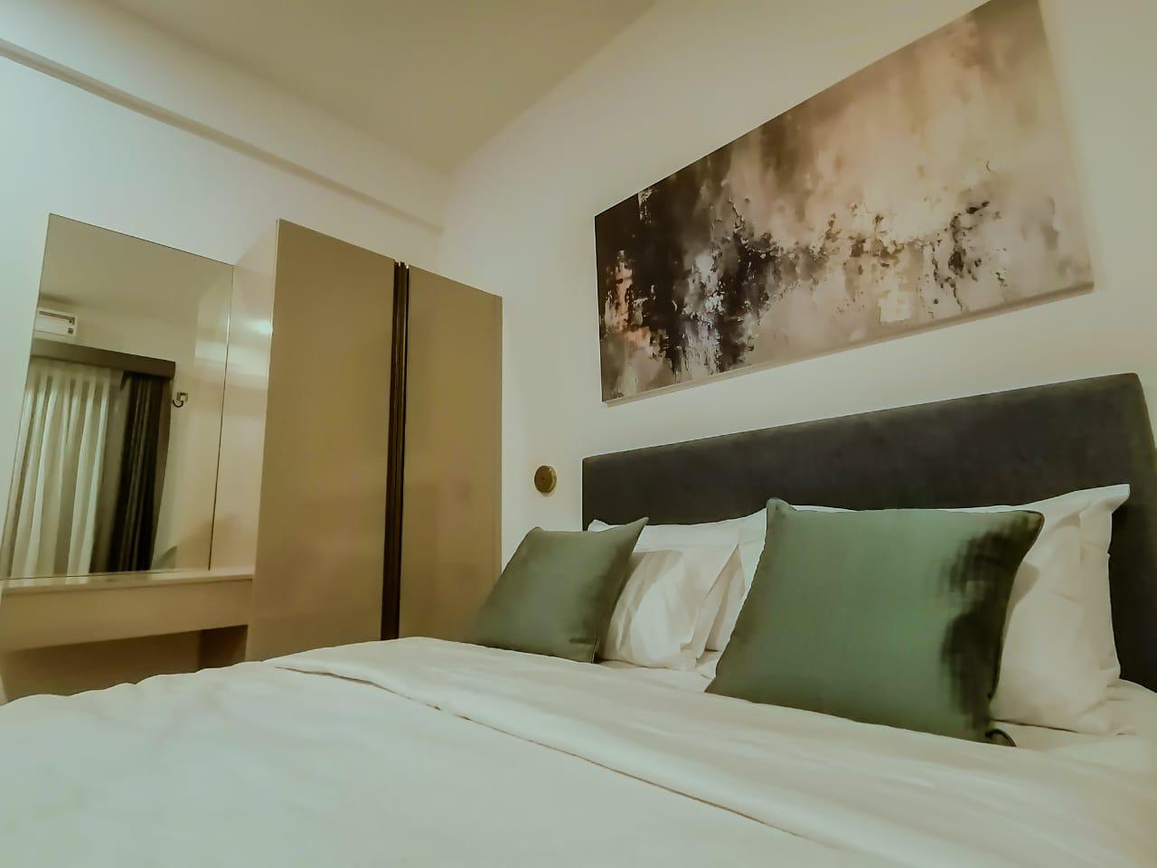 Elegant dining area in luxury furnished apartment Colombo